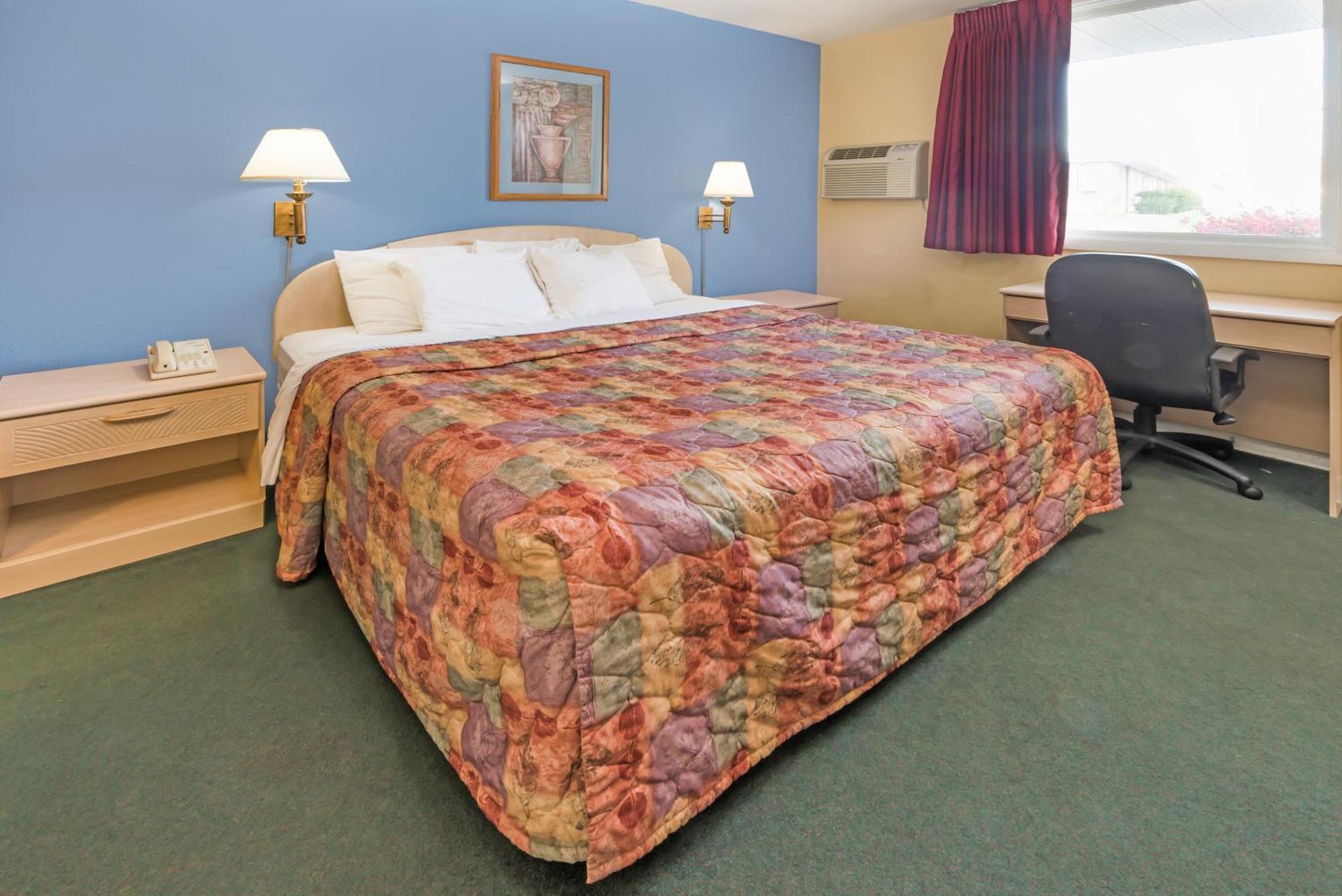 Days Inn By Wyndham Henrietta/Rochester Area Bilik gambar